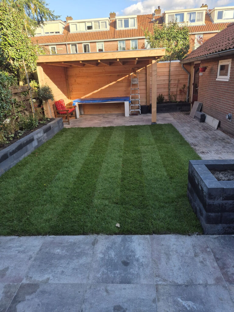 Gazon aanleg Hilversum Robert Sterk 4 e1769179545226 - Gazon aanleg